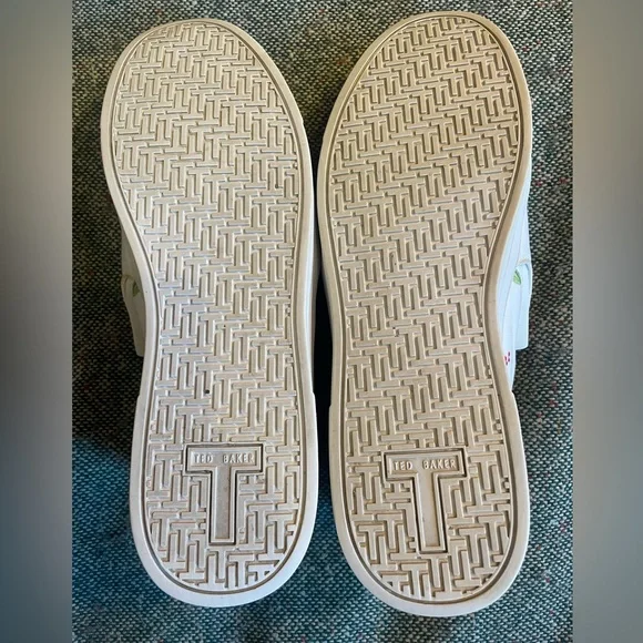 Ted Baker Hummingbird Floral Sneakers - Picture 9 of 10